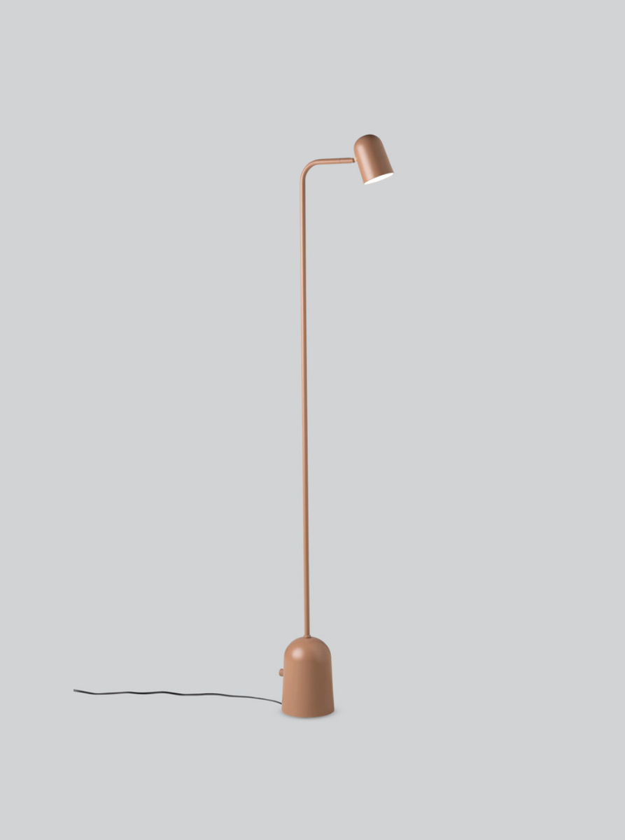 christianiabelysningproducts-5051987679844-s-files-1-0950-7622-1112-files-Buddy-gulvlampe-Gulvlamper-Northern-NOn_243-8