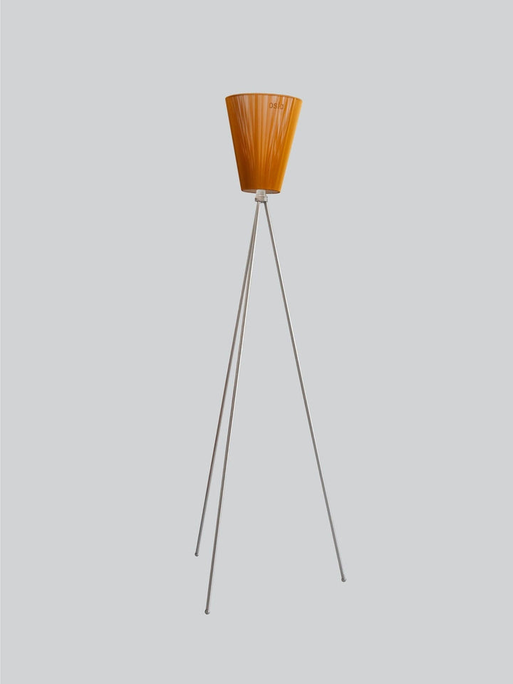 christianiabelysningproducts-5790876542631-s-files-1-0950-7622-1112-files-Oslo-Wood-gulvlampe-stal-med-skjerm-Gulvlamper-Northern-NOn_180166-2
