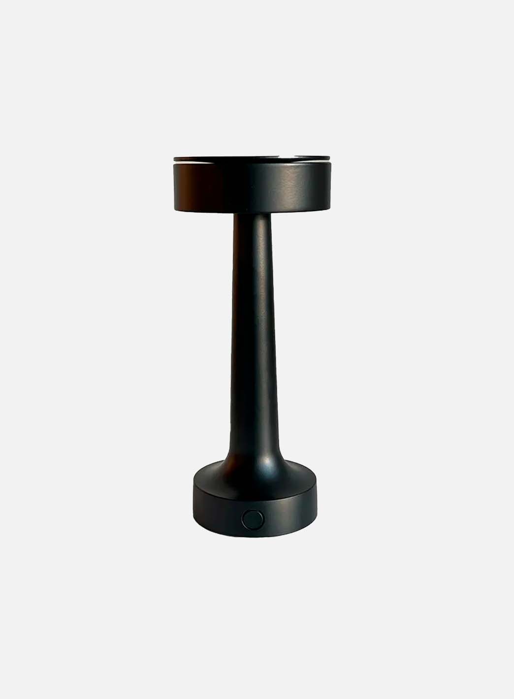 d2a48fe9f571429b7fa7bc717c9e8bb0d78aa821_Buddy_bordlampe_antidark_sort_1_1.jpg
