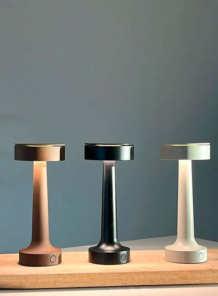 e3ad3b7a06b3d0523cf10839cfed109320c6846c_Buddy_bordlampe_antidark_Alle_1.jpg