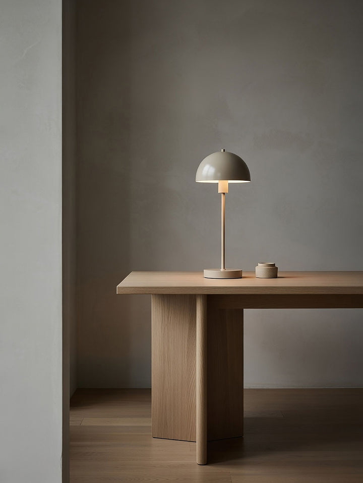Vienda bordlampe - med metallskjerm - h50