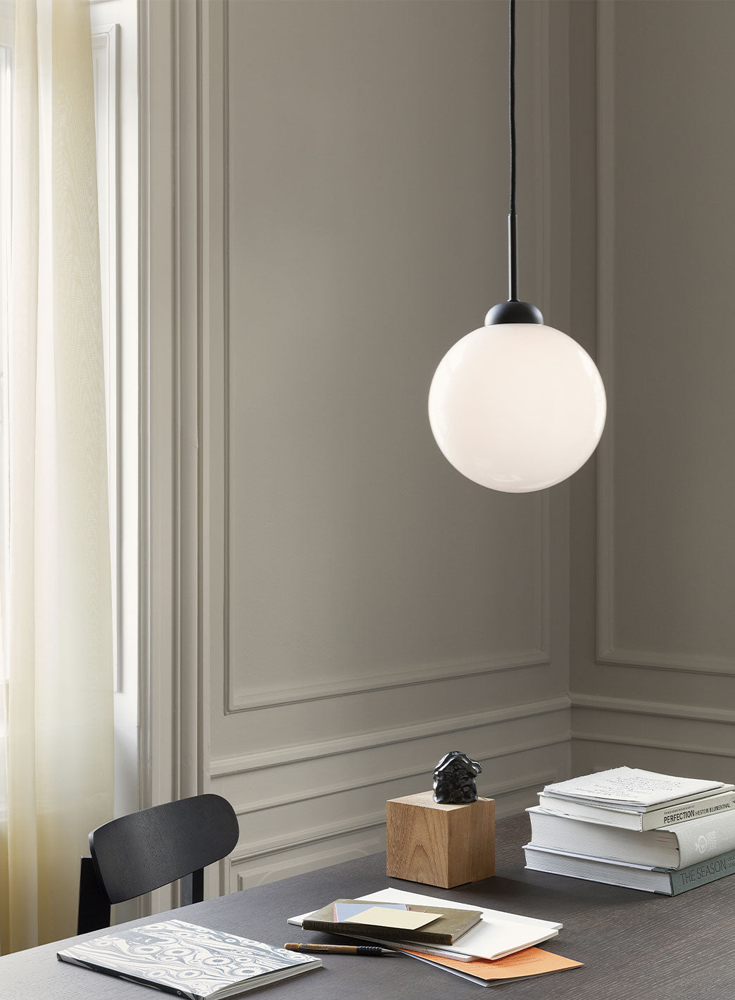edf2c58e1f02d9402e1ea3c8a8287a350a01e4fd_apiales1_large_satin4_1.jpg