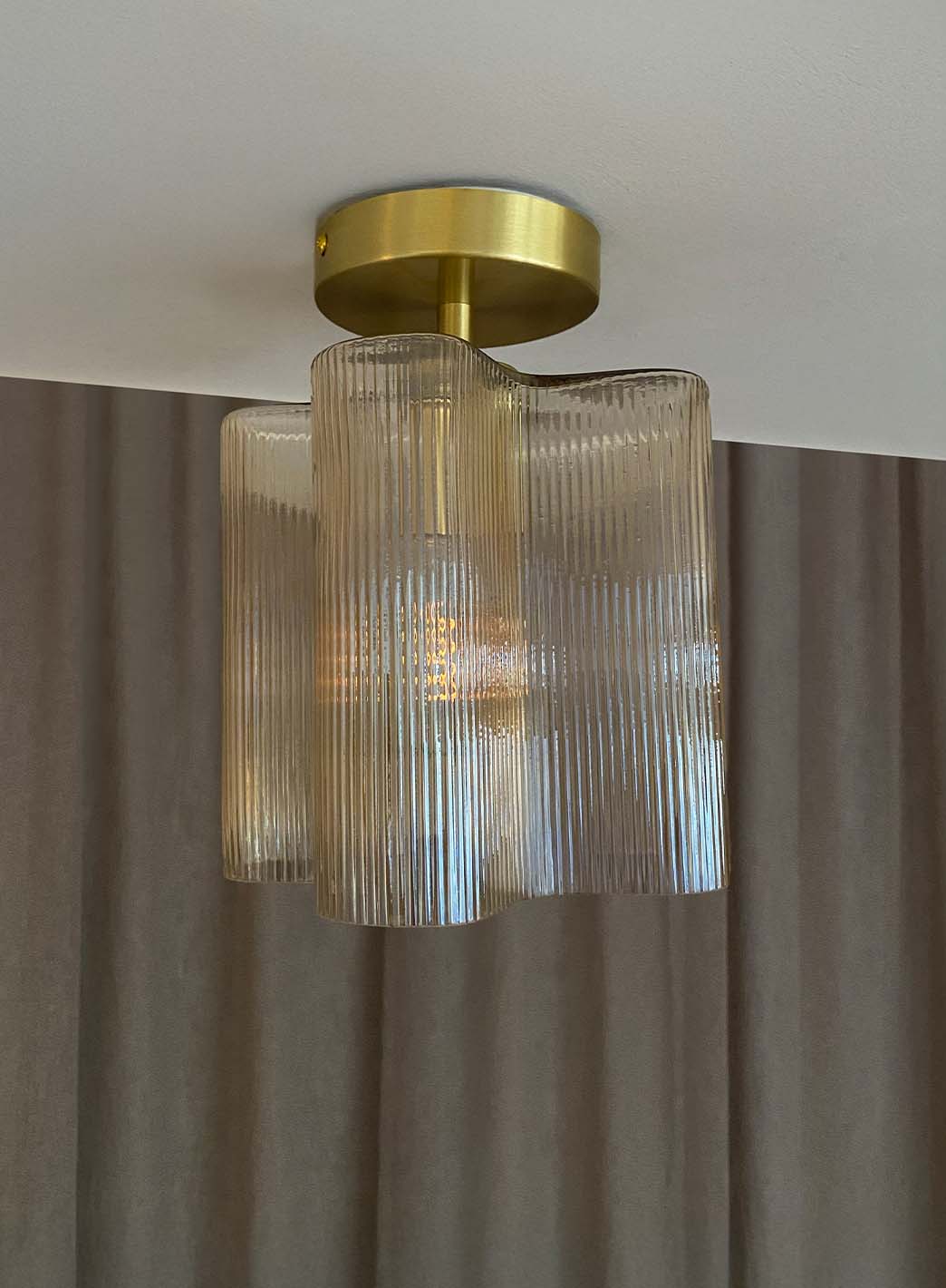 f023295fb083346d2e9121fde2ed08436fadfd82_wave_amber_plafond_lys_av_1.jpg