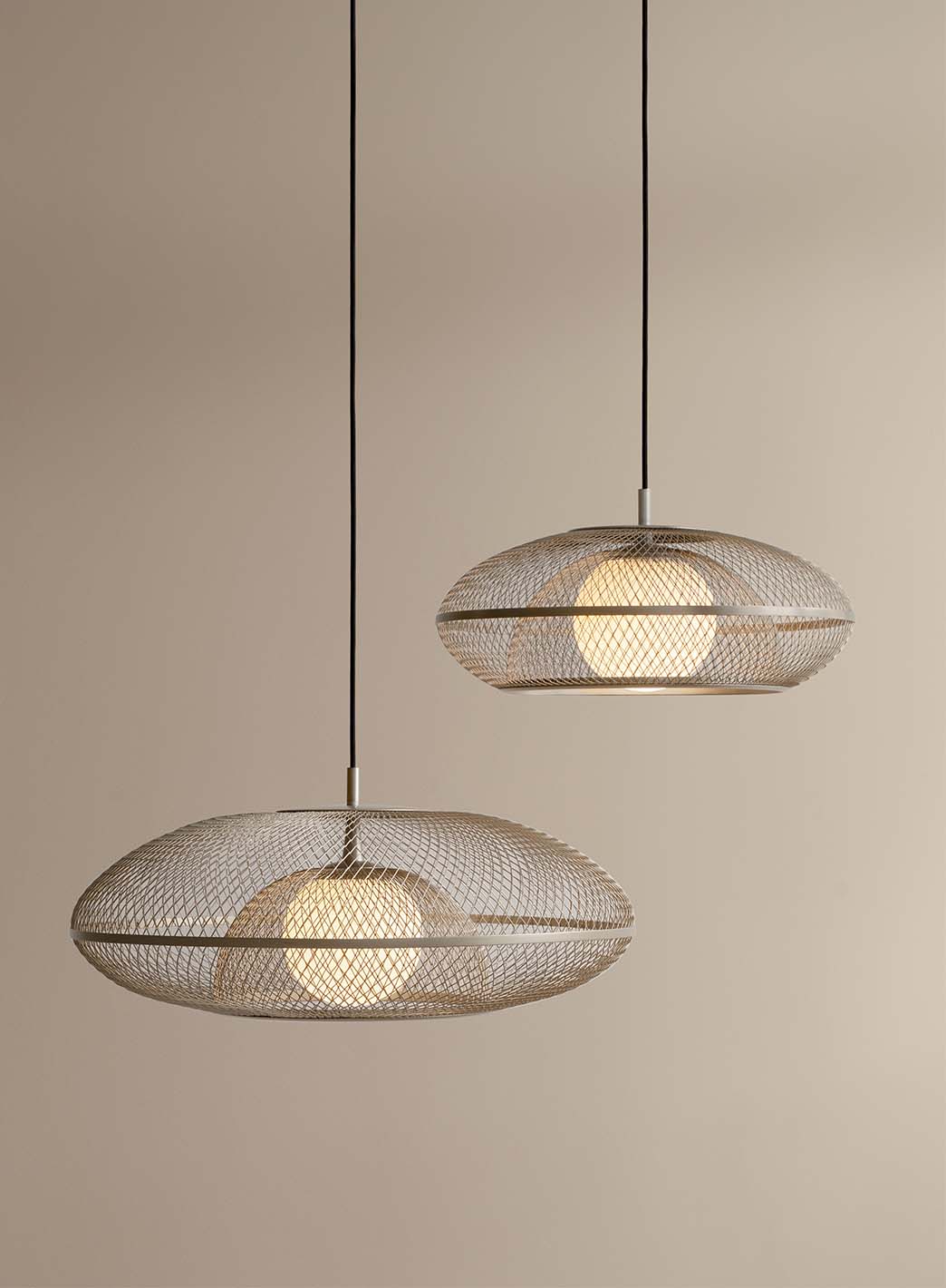 f81e09eba7077aa1fbac50e8faa90_Faraday_taklampe_b__rstetmessing_medium_large_umage_1.jpg