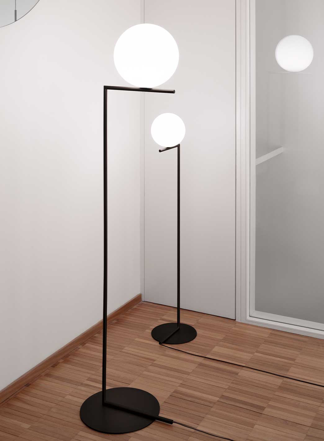 IC F1 gulvlampe