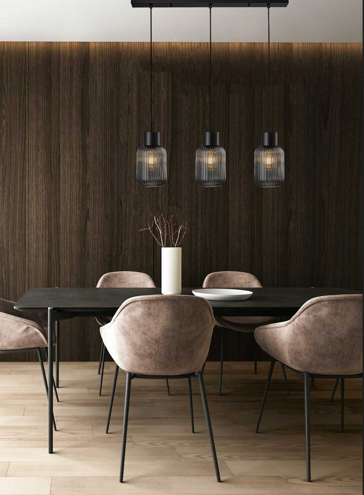 ina-langbord-sotet.jpg