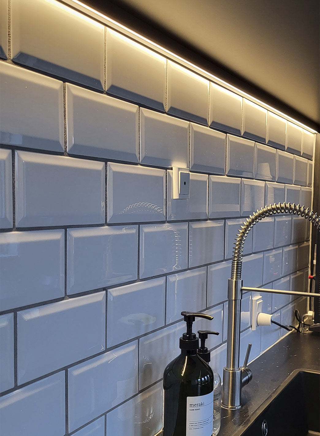 LED-profil 3000K dimbar 2M