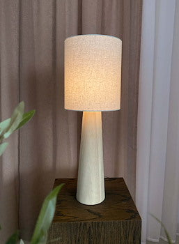Linde bordlampe med skjerm - h74