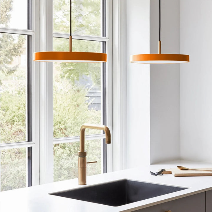 Asteria Plus mini takpendel - ø31 med messingtopp