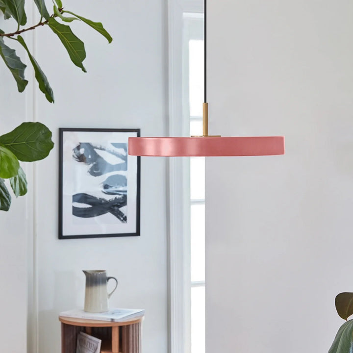 Asteria Plus mini takpendel - ø31 med messingtopp