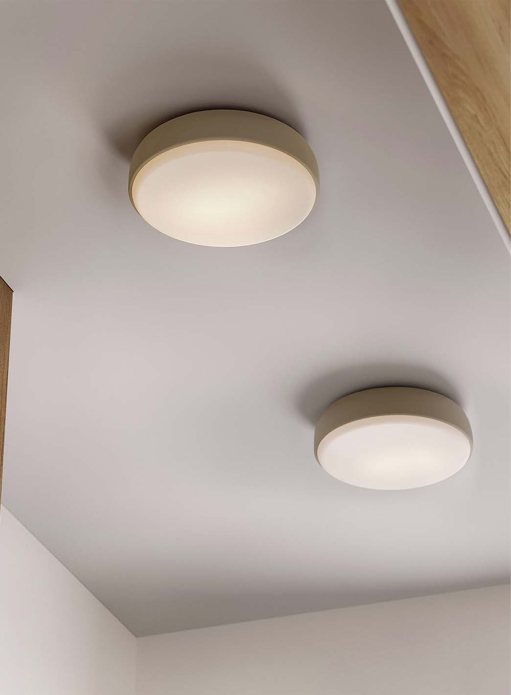 Over Me 40 taklampe / vegglampe