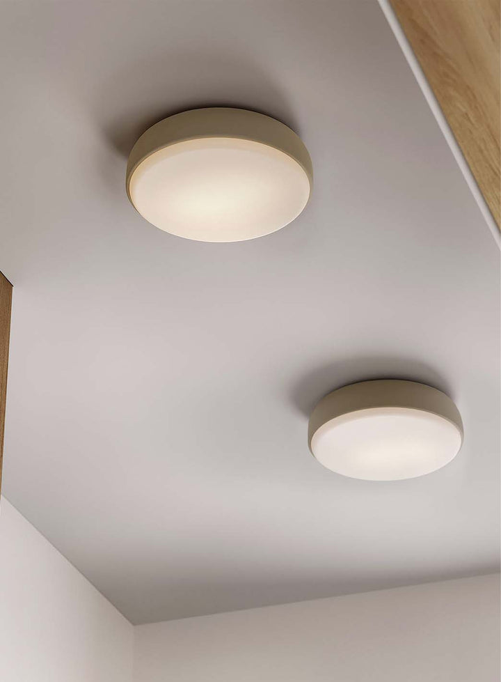 Over Me 40 taklampe / vegglampe