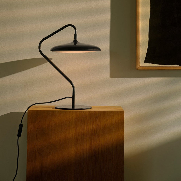 s-files-1-0950-7622-1112-files-Artist-bordlampe-15W-3000-Kelvin-Bordlamper-DFTP-2520035003-1