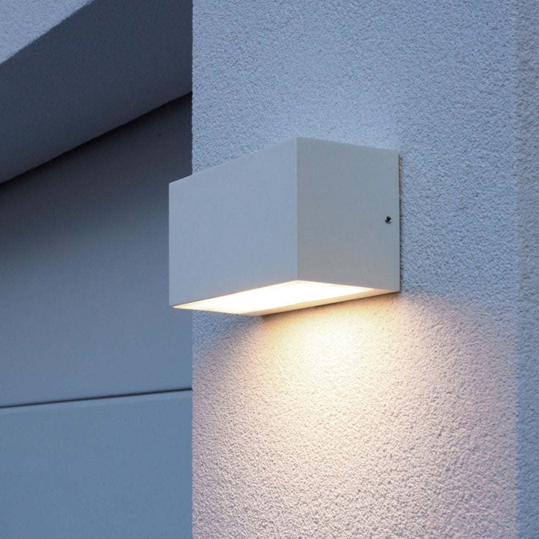 s-files-1-0950-7622-1112-files-Asker-1511-8W-LED-ned-lys-Utebelysning-vegg-opp-og-ned-Norlys-3185579-1