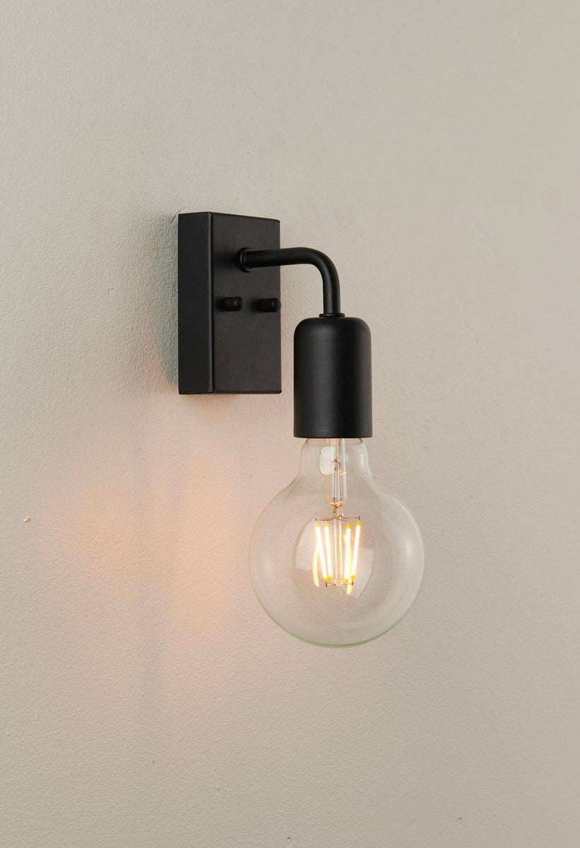 s-files-1-0950-7622-1112-files-Eliott-vegglampe-IP21-Svart-Vegglamper-Ms-belysning-9400408221-1