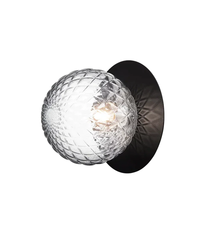 s-files-1-0950-7622-1112-files-Nuura-Liila-1-vegglampetaklampe-large-svart-optikk-Vegglamper-Nuura-Nua_2046030-1