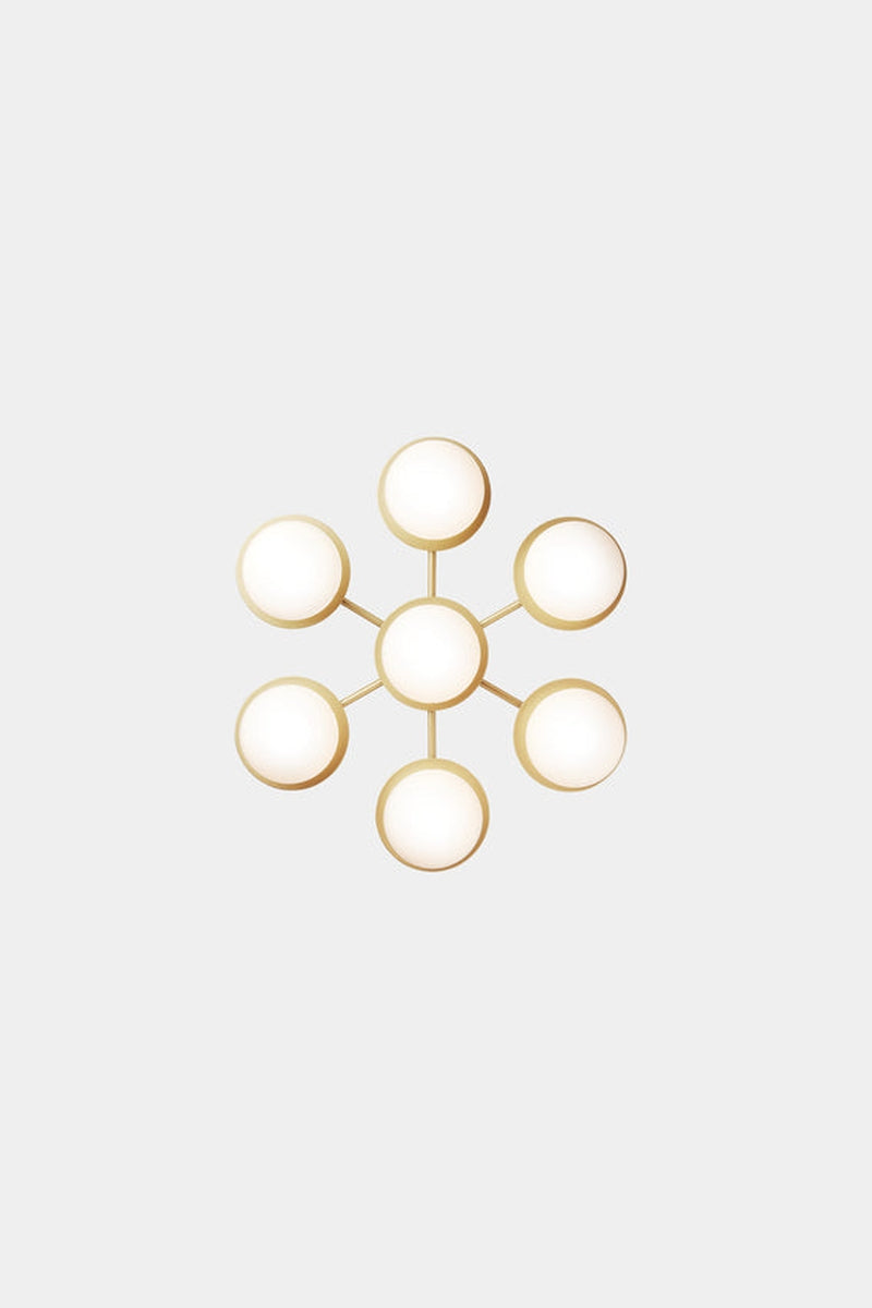 s-files-1-0950-7622-1112-files-Nuura-Liila-Star-opal-glass-Vegglamper-Nuura-Nua_2041006-1