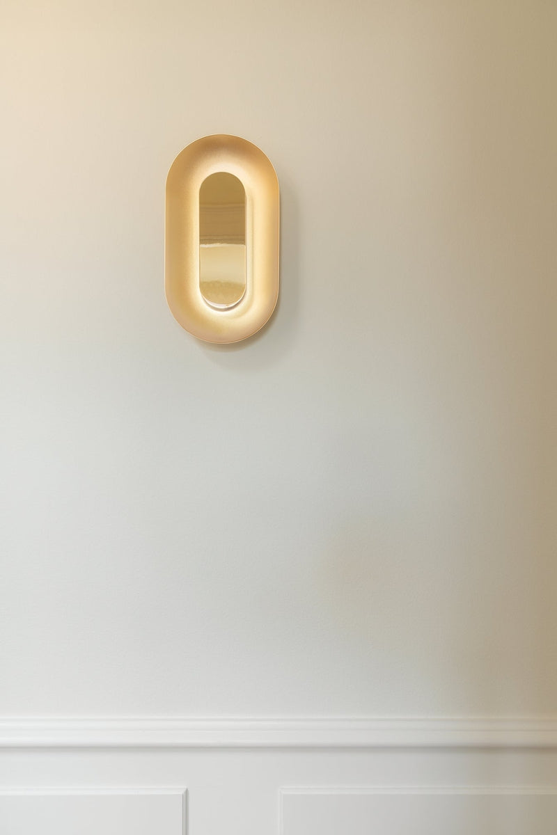 s-files-1-0950-7622-1112-files-Nuura-Sasi-Small-vegglampe-Messing-Vegglamper-Nuura-Nua_2085001-1