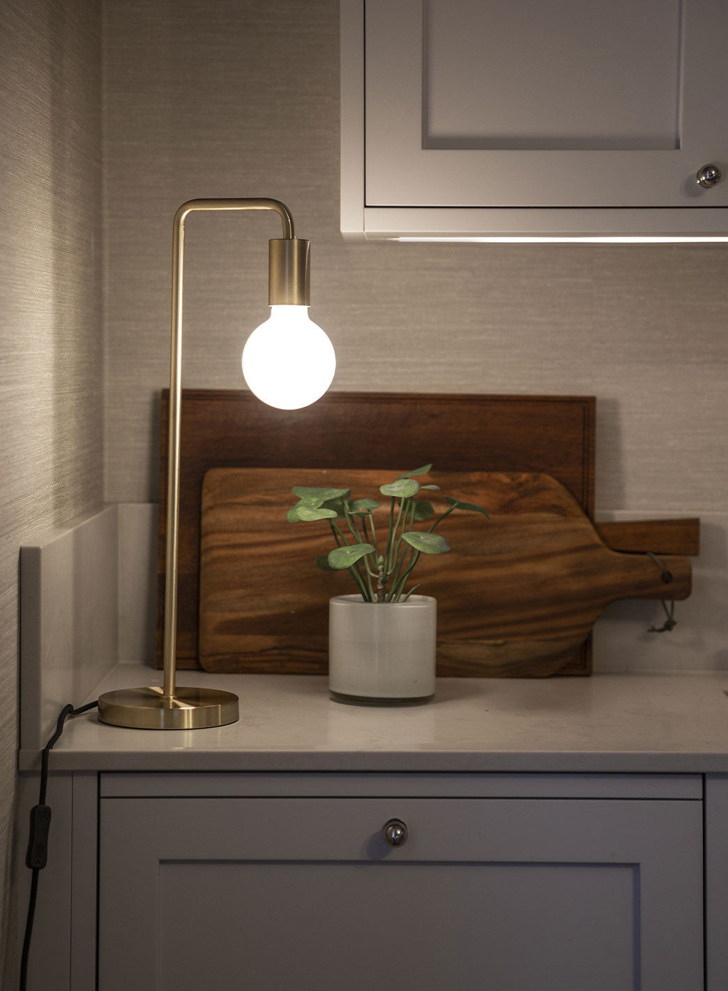 s-files-1-0950-7622-1112-files-aria_bordlampe