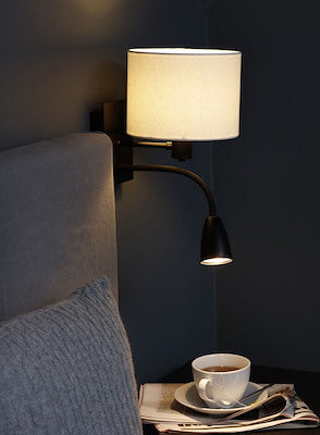 Saga vegglampe med lesearm