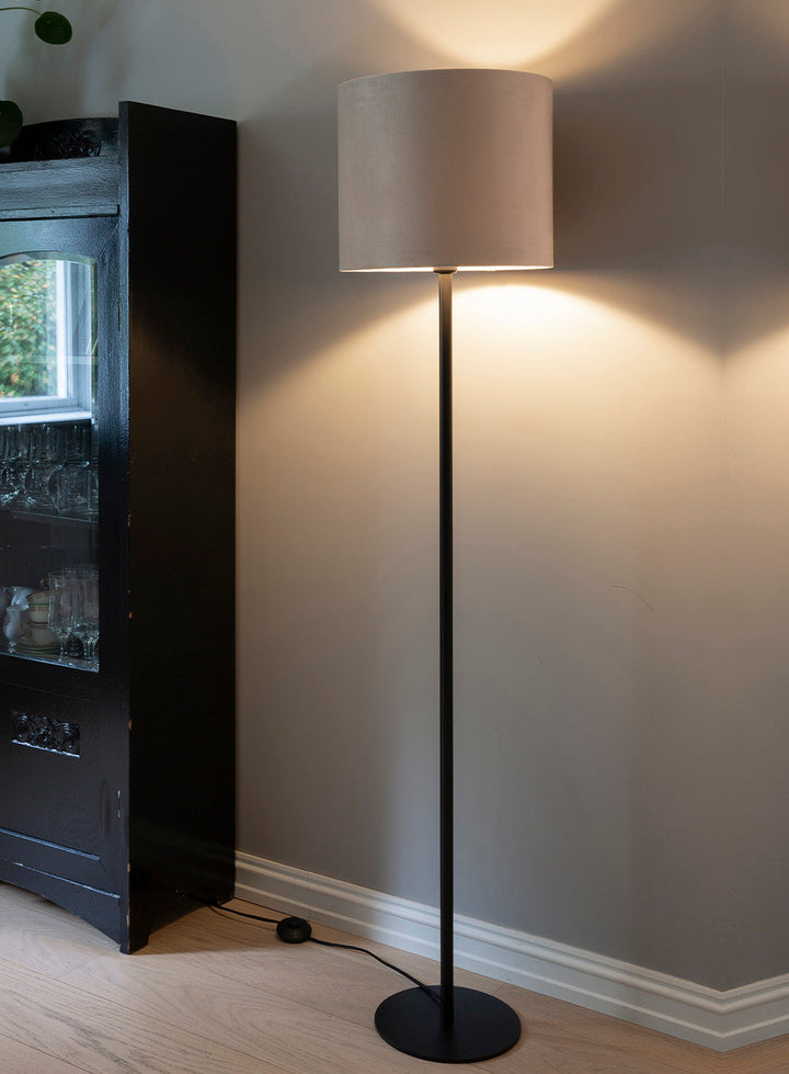 Saga gulvlampe rund
