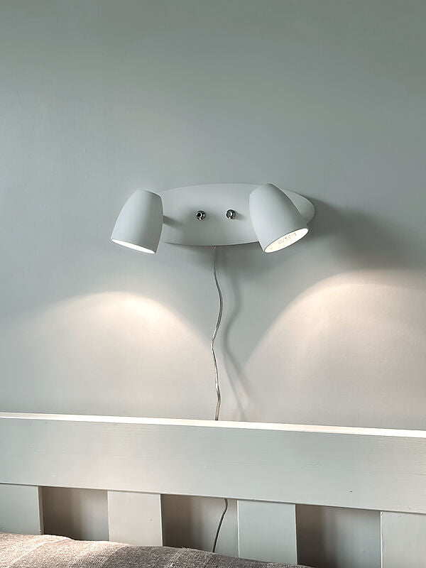 Sandnes vegglampe - 2 lys med dimmere