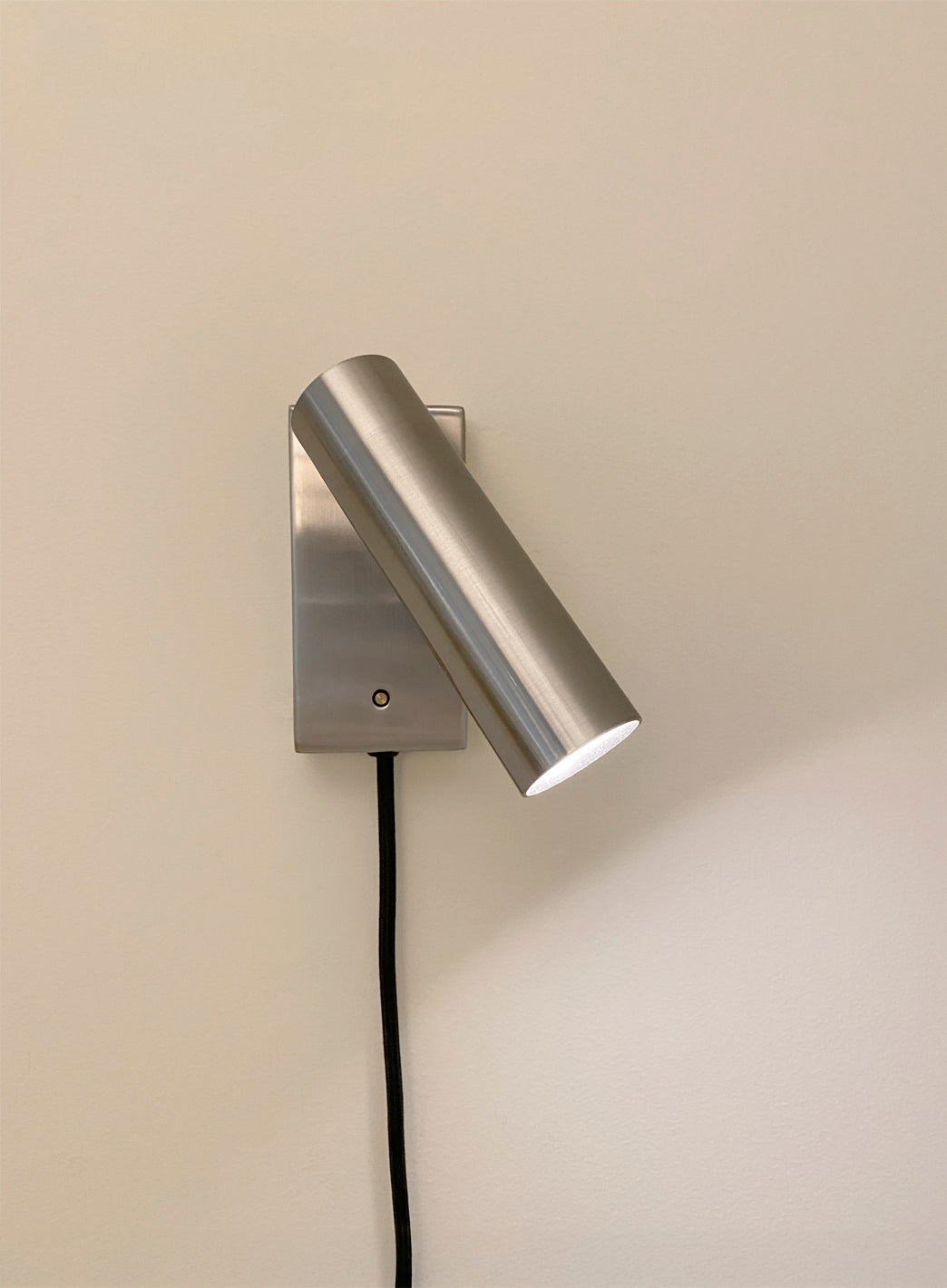 Slim vegglampe