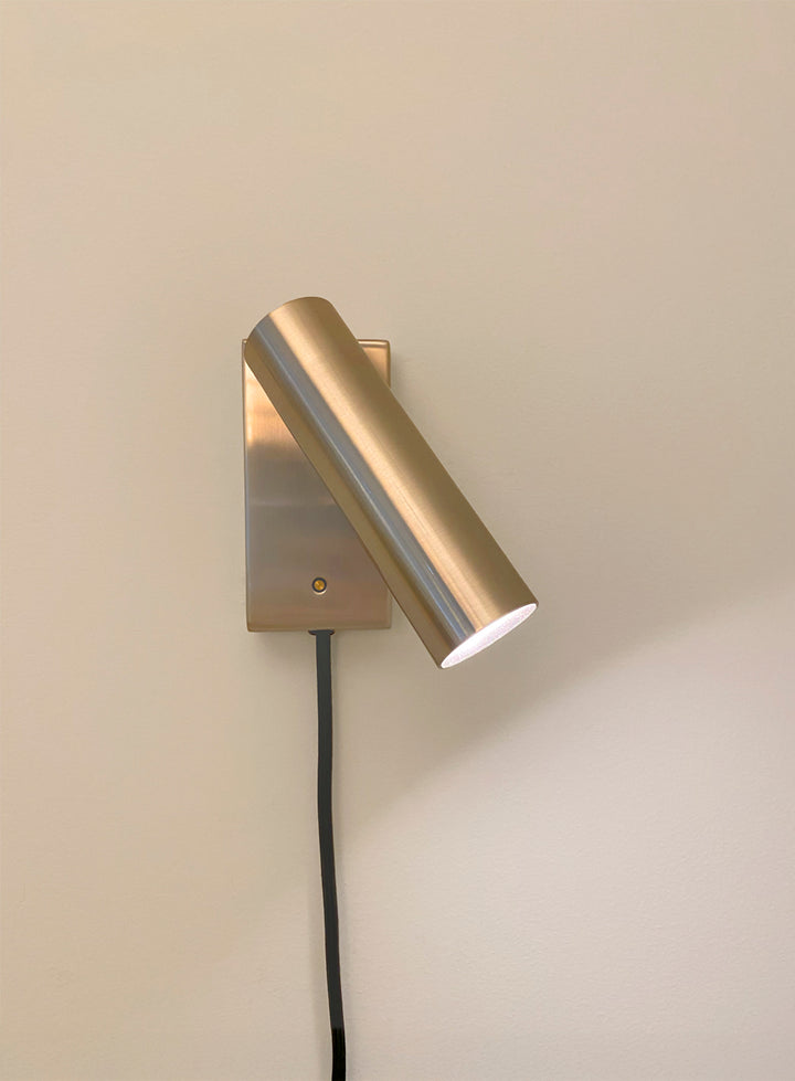 Slim vegglampe