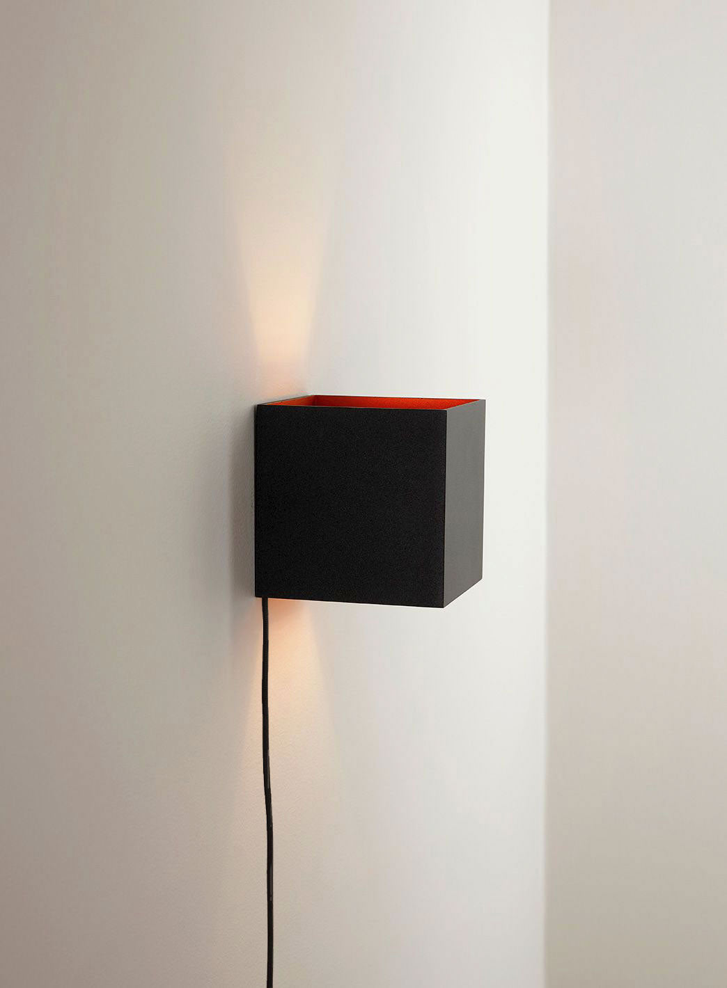 Zanna firkantet vegglampe - opp/ned med vipp